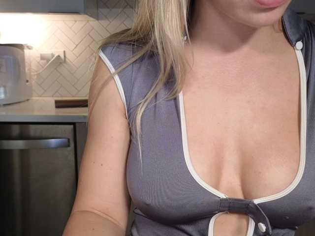 Preview of lunablondsexy
