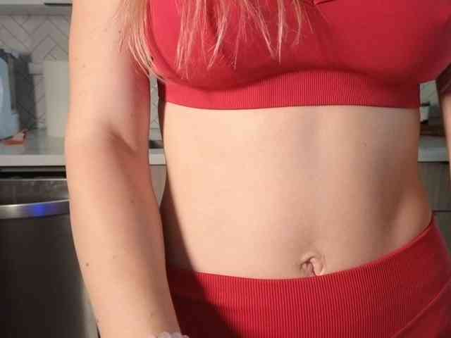 LunaBlondSexy webcam