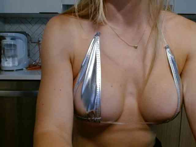 LunaBlondSexy webcam