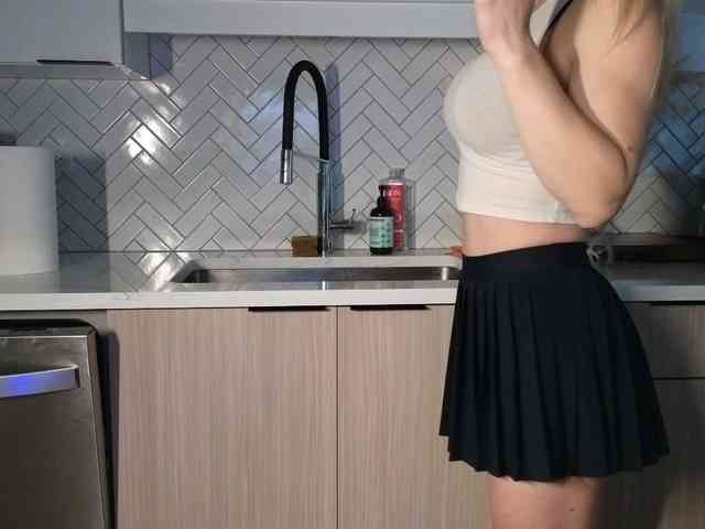 LunaBlondSexy webcam