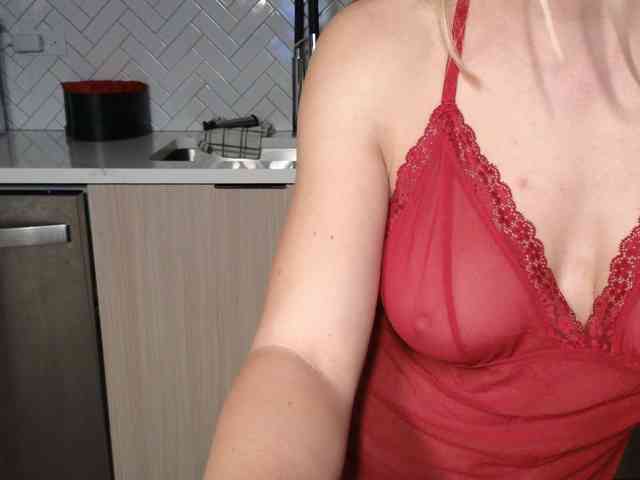 LunaBlondSexy webcam