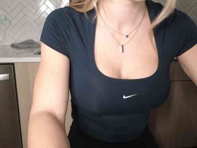 LunaBlondSexy webcam