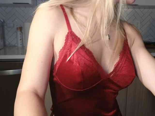 LunaBlondSexy webcam