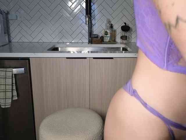 LunaBlondSexy webcam