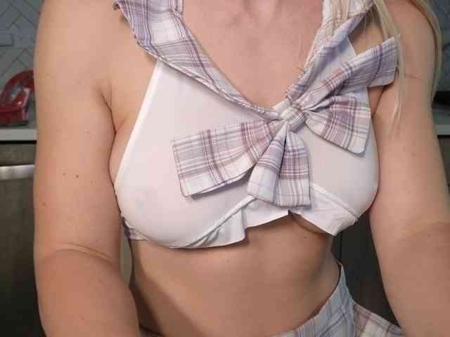 LunaBlondSexy webcam
