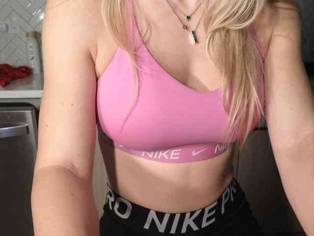 LunaBlondSexy webcam