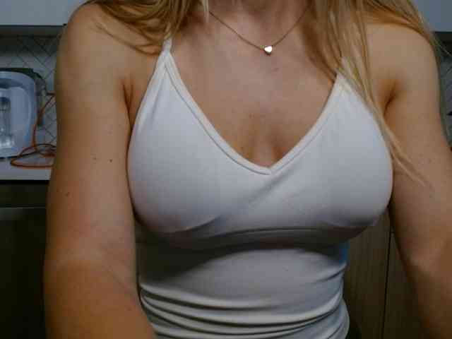 LunaBlondSexy webcam