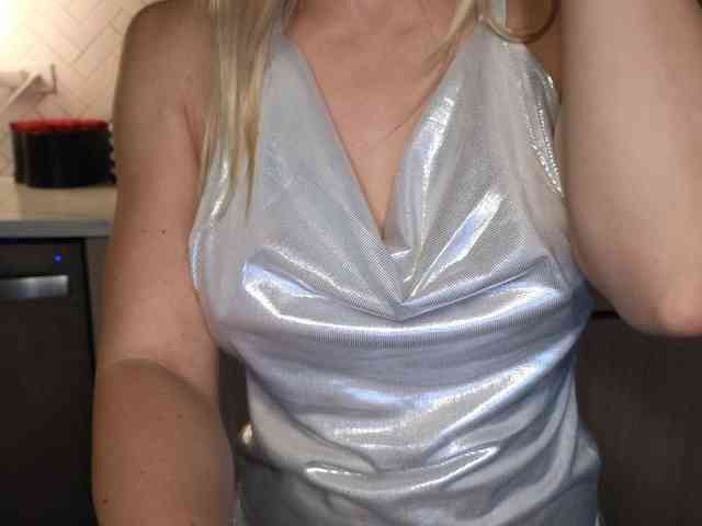 LunaBlondSexy webcam