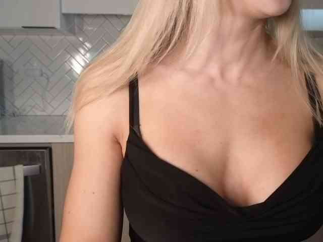 LunaBlondSexy LunaBlondSexy