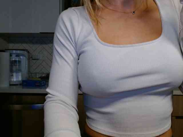 LunaBlondSexy webcam