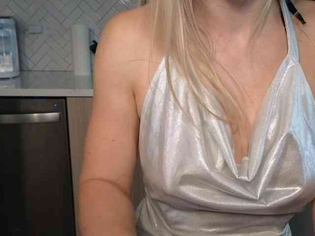 LunaBlondSexy webcam