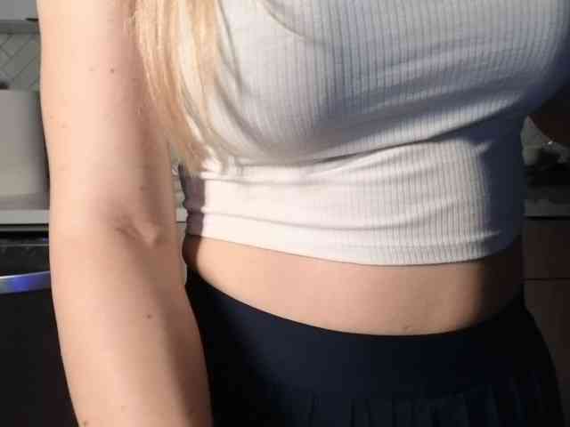 LunaBlondSexy webcam