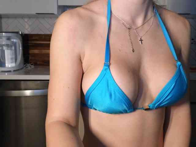 LunaBlondSexy webcam