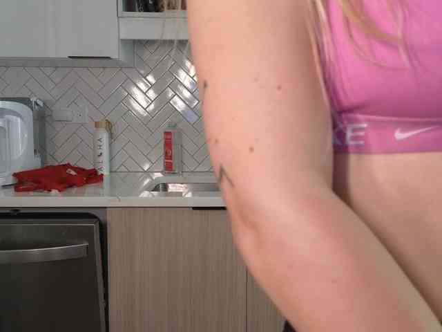 LunaBlondSexy webcam