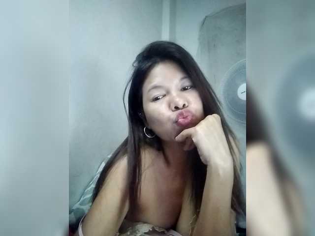 Horny4s3x's BongaCams show and profile