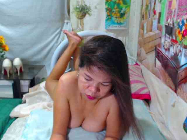 Horny4s3x webcam