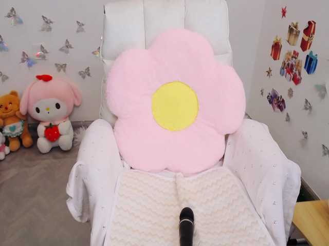 Angela19's BongaCams show and profile