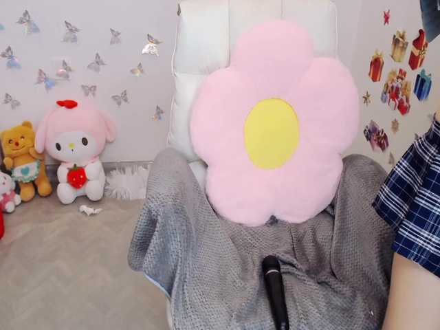 Angela19's BongaCams show and profile