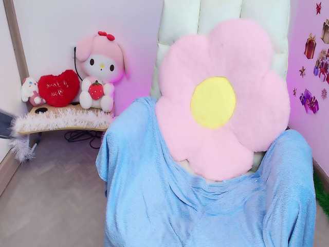 Angela19's BongaCams show and profile