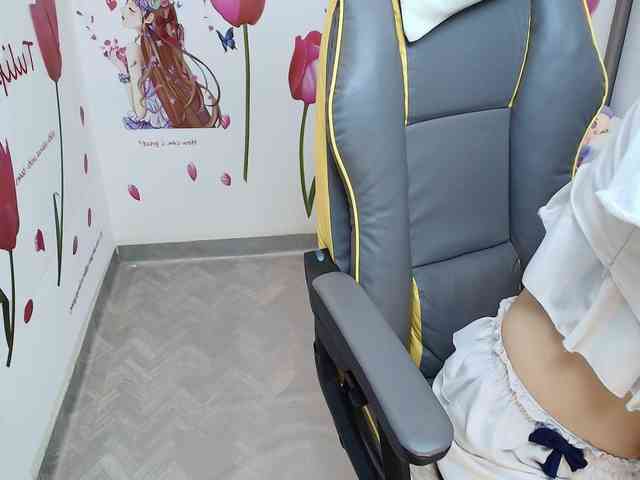 Angela19 webcam