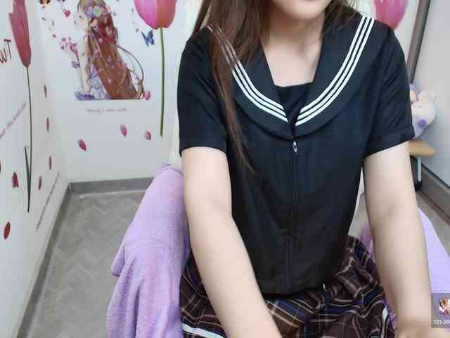 Angela19