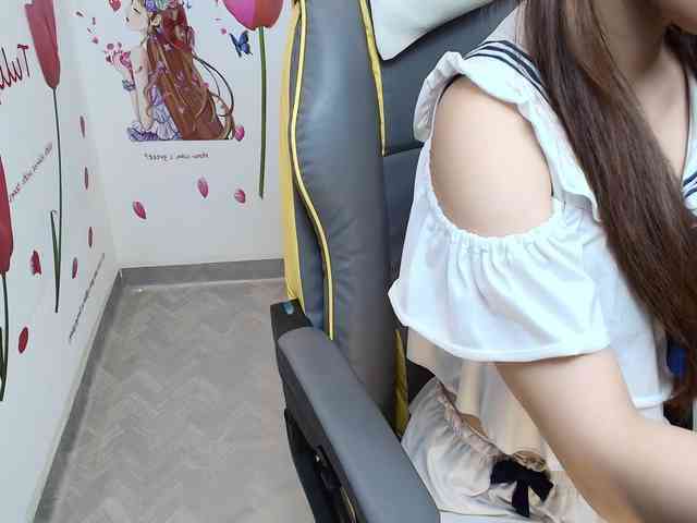 Angela19 webcam