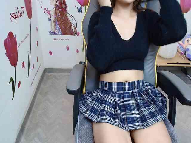 Angela19
