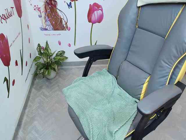 Angela19 webcam