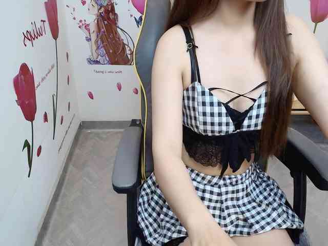 Angela19 webcam