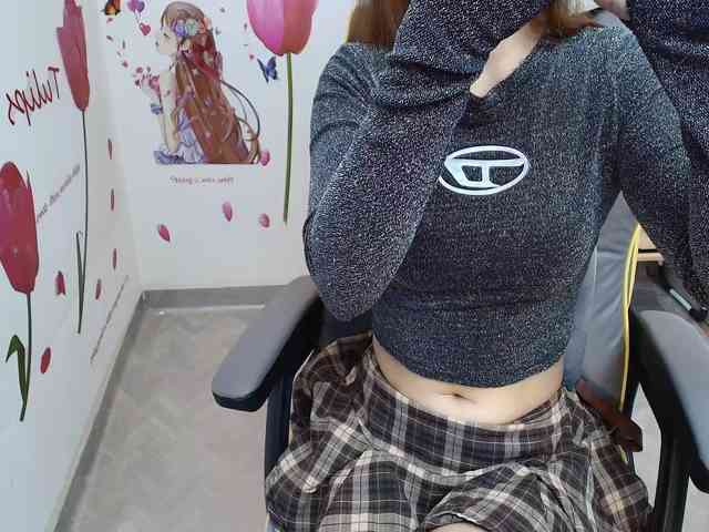 Angela19 webcam