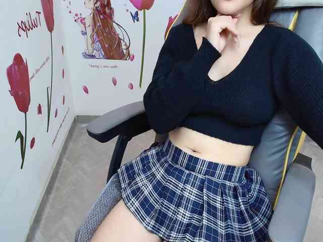 Angela19