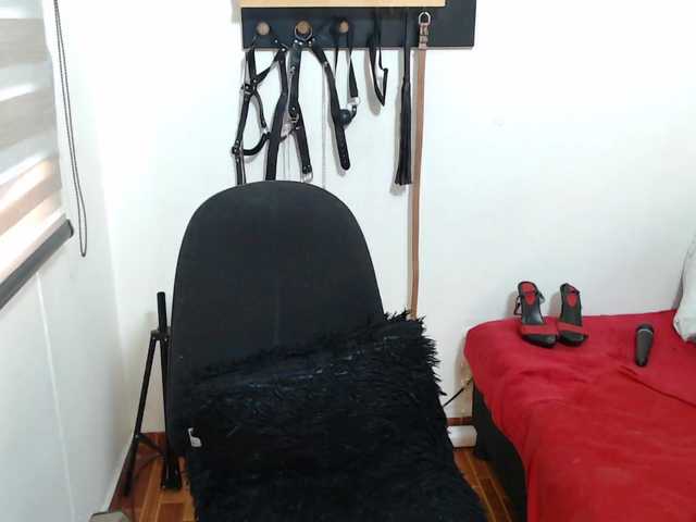 Maduragins on BongaCams 