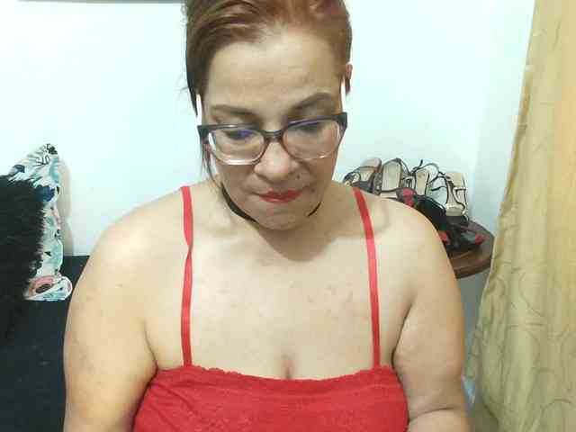 Maduragins Live Webcam on BongaCams