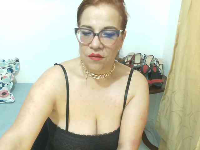 Madame_Desire webcam