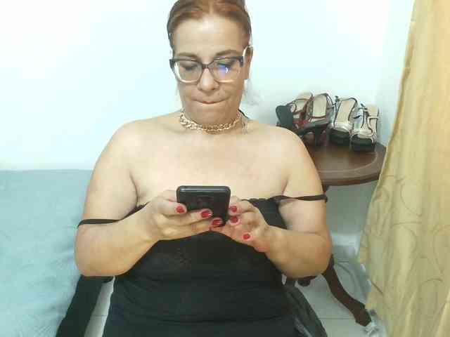 Maduragins Live Webcam on BongaCams