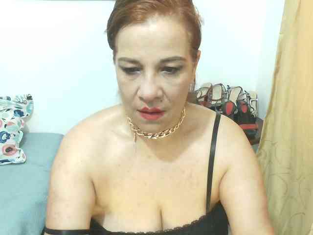 Maduragins Live Webcam on BongaCams