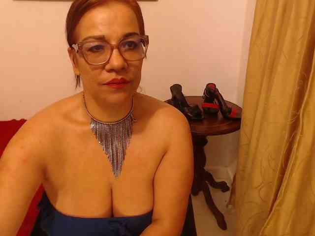 Madame_Desire webcam