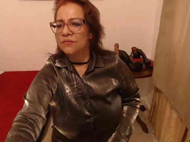 Madame_Desire webcam