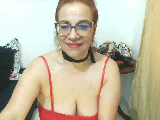 Maduragins Live Webcam on BongaCams