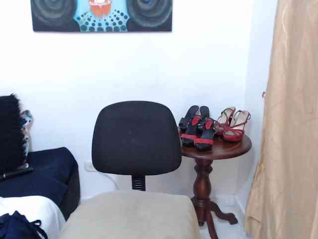 Madame_Desire webcam