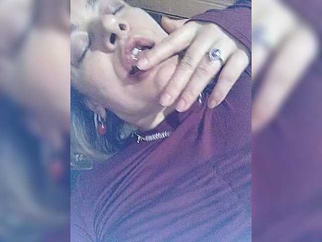 Good-woman's BongaCams show and profile