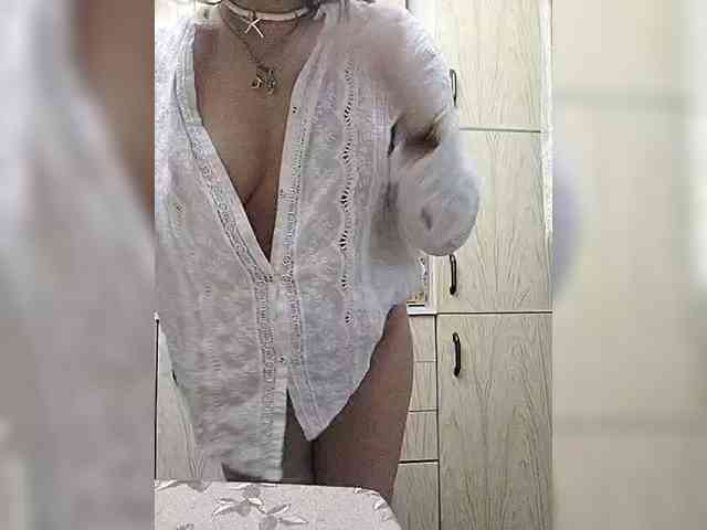 Good-woman webcam