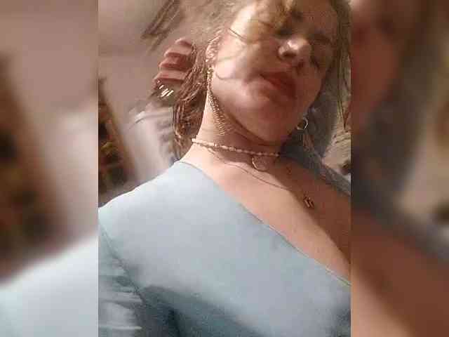 Good-woman webcam