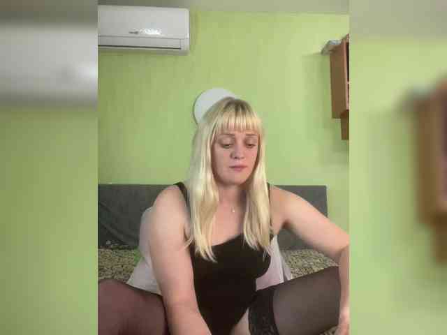 Kira2025 webcam