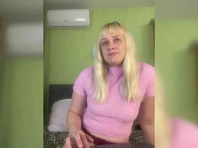 Kira2025 webcam