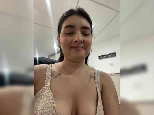 nude live sex cam GigiCarter