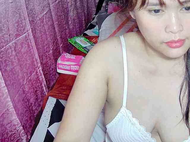 itsmeheart Live Webcam on BongaCams