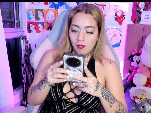  sweetavi chat room