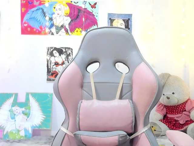 sweetavi's BongaCams show and profile