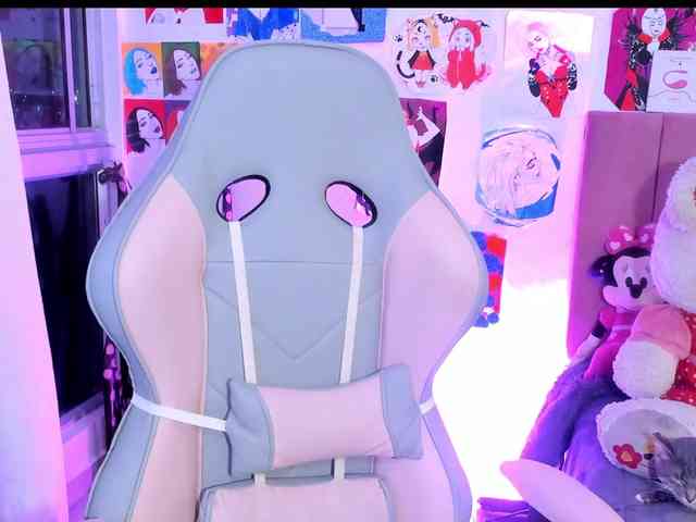 sweetavi webcam